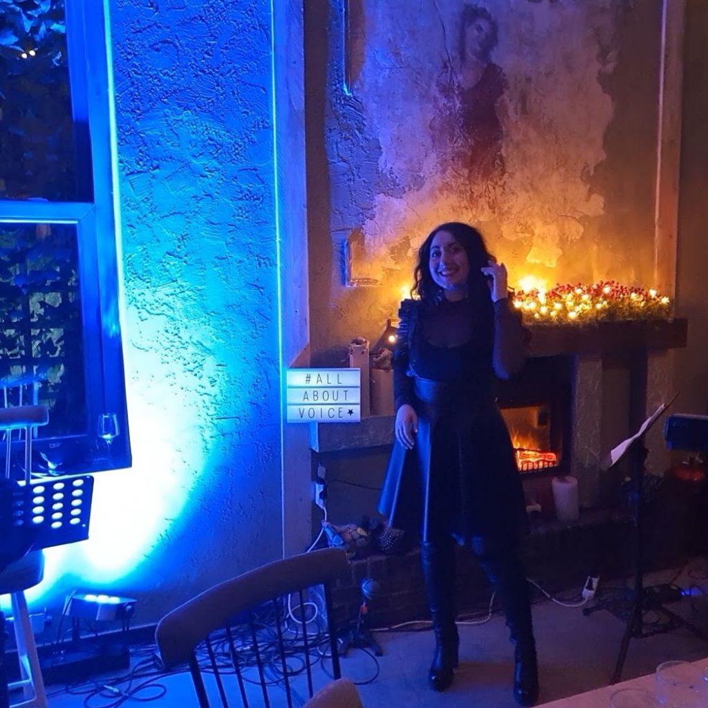 All about voice Μαθήματα Φωνητικής Αθήνα και online