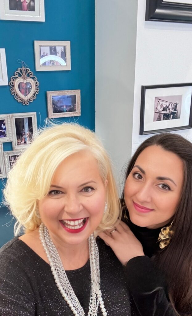 Με την Κατερίνα Σαλακα